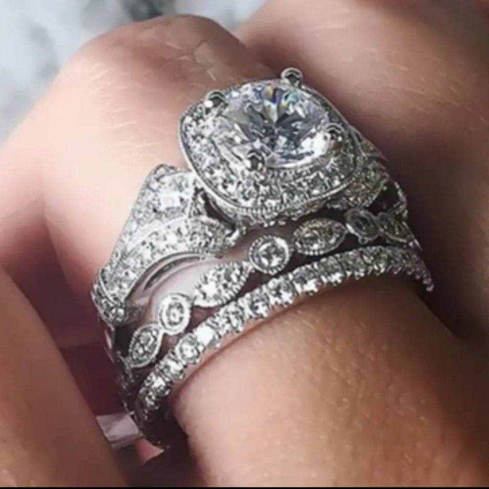 New Stunning 3 PC women's ring set